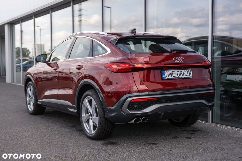 Audi Q5 Sportback - 4