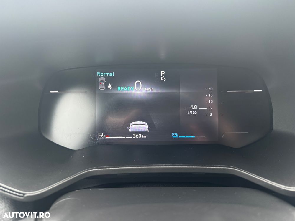 Renault Clio V E-Tech 145 Evolution - 7