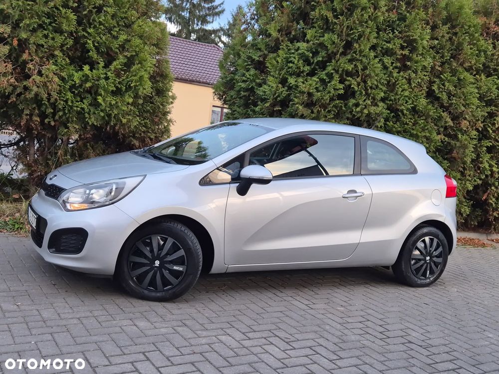 Kia Rio 1.1 CRDI Spirit - 4