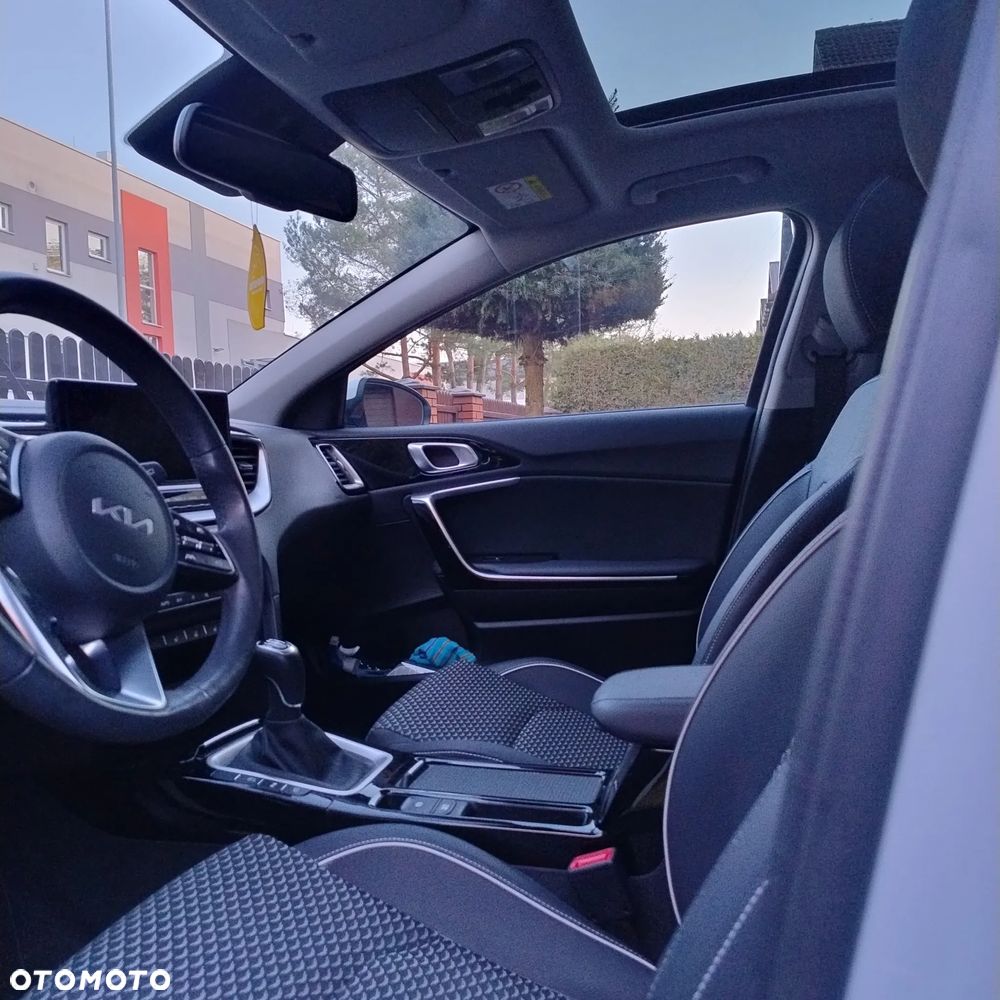 Kia Ceed 1.5 T-GDI Business Line - 12