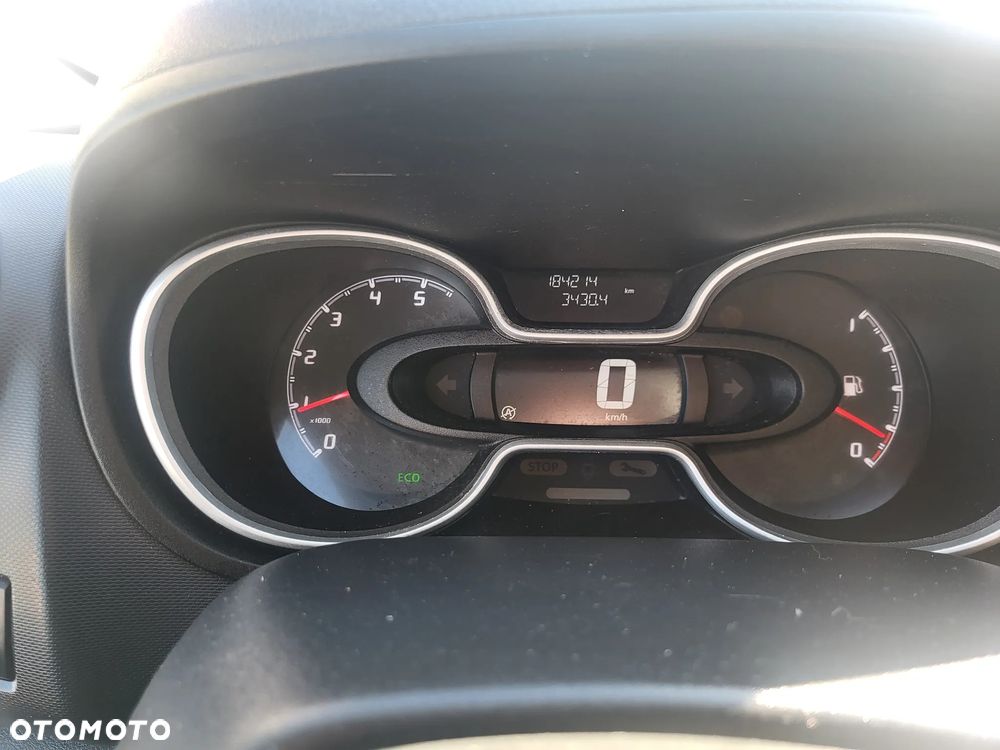 Opel Vivaro - 24