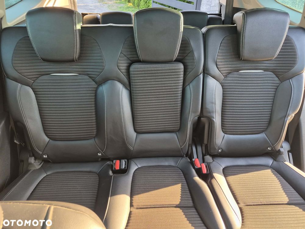 Renault Grand Scenic - 15