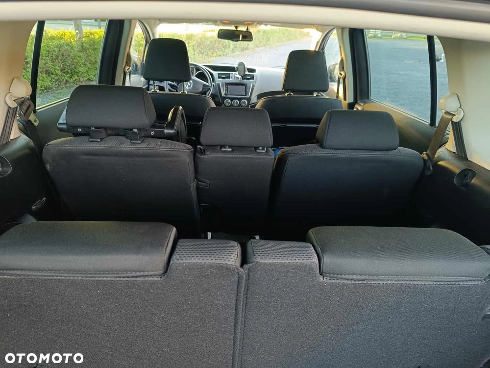 Mazda 5 2.0 Navi + - 14