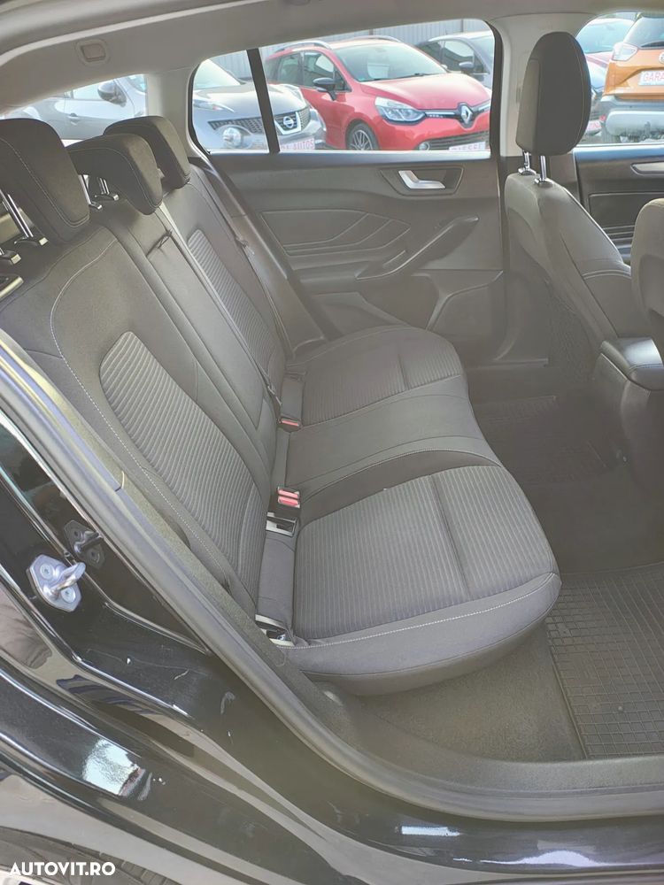 Ford Focus 1.5 EcoBlue Start-Stopp-System Aut. TITANIUM DESIGN - 18