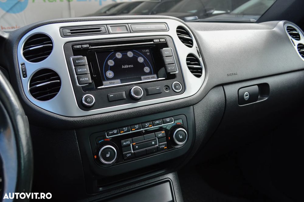 Volkswagen Tiguan 2.0 TDI 4Motion DSG Sport & Style - 8