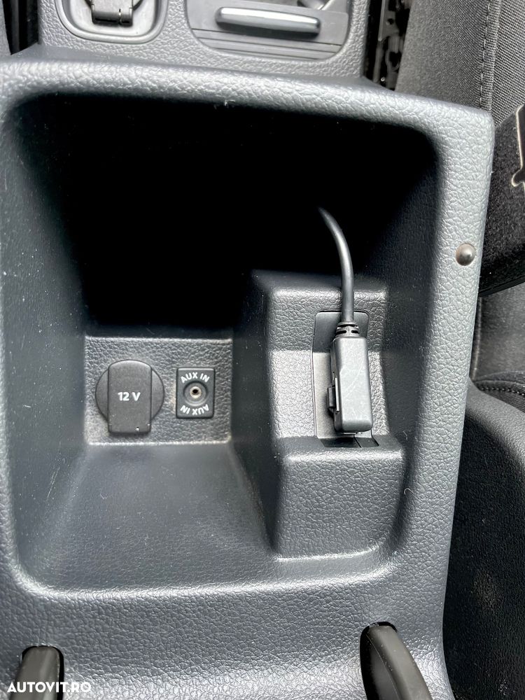 Volkswagen Sharan 2.0 TDI DPF BlueMotion Comfortline - 19