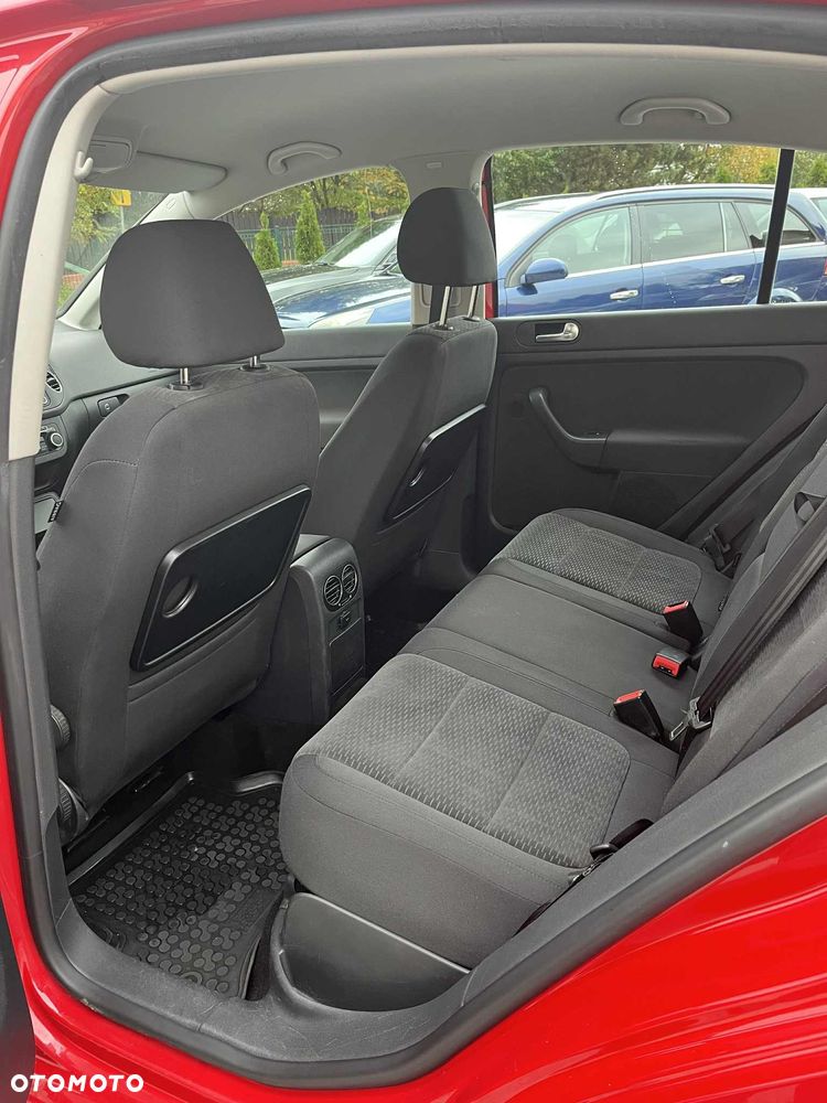 Volkswagen Golf Plus 1.6 TDI Comfortline DSG - 16