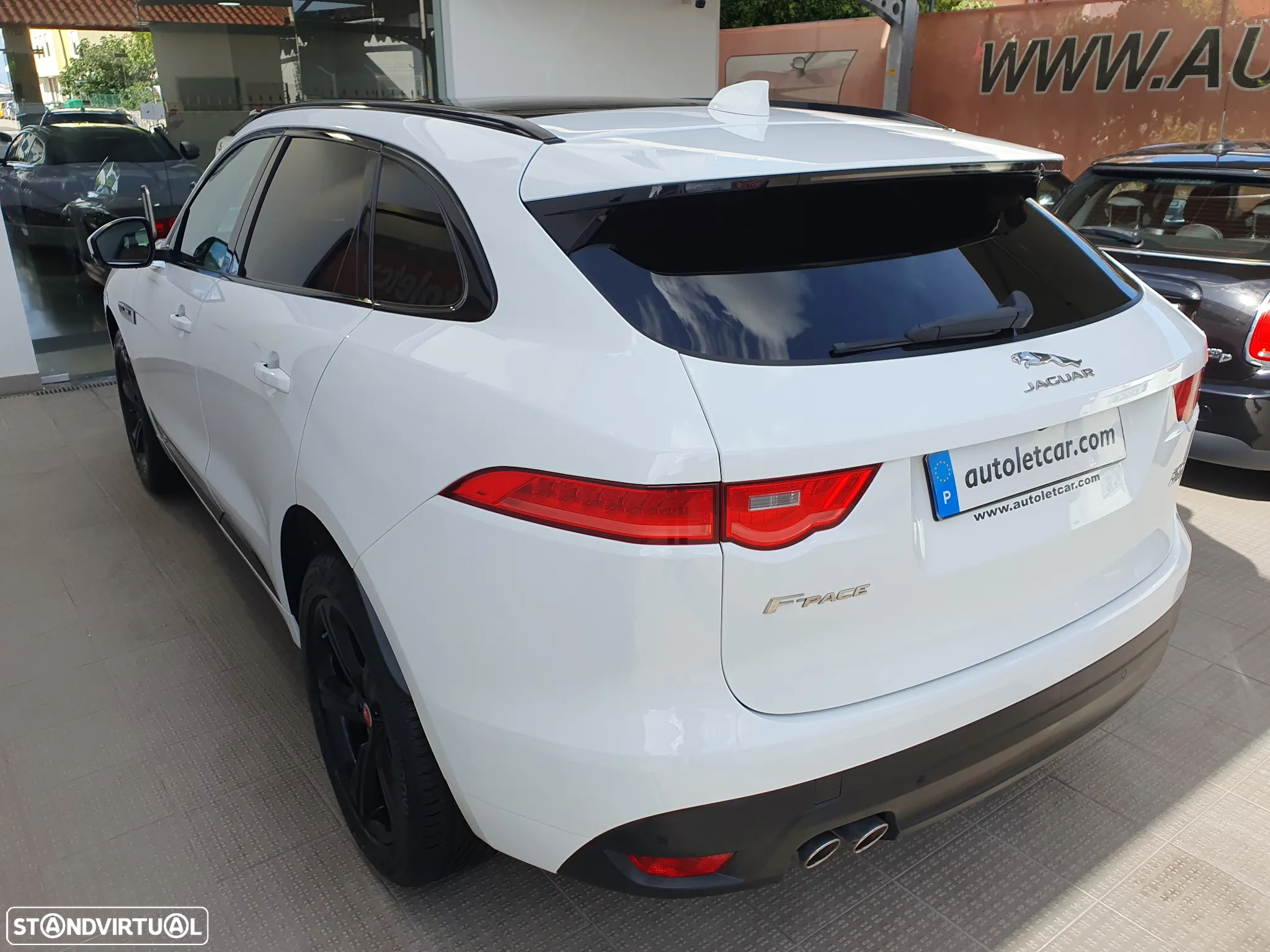 Jaguar F-Pace 20d AWD Aut. R-Sport - 11