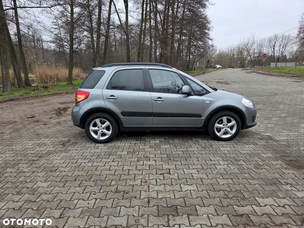 Suzuki SX4 1.6 VVT 4x2 Comfort - 6
