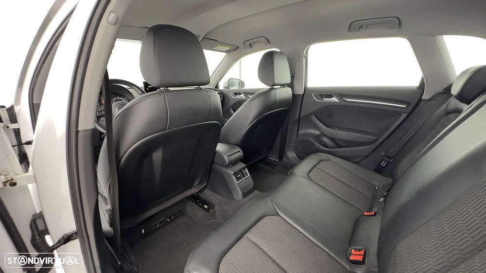 Audi A3 Sportback e-tron 1.4 TFSI Sport S tronic - 42