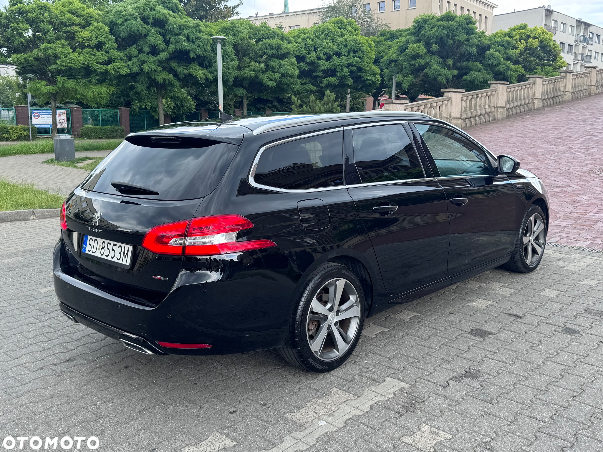 Peugeot 308 1.2 PureTech Allure S&S - 18