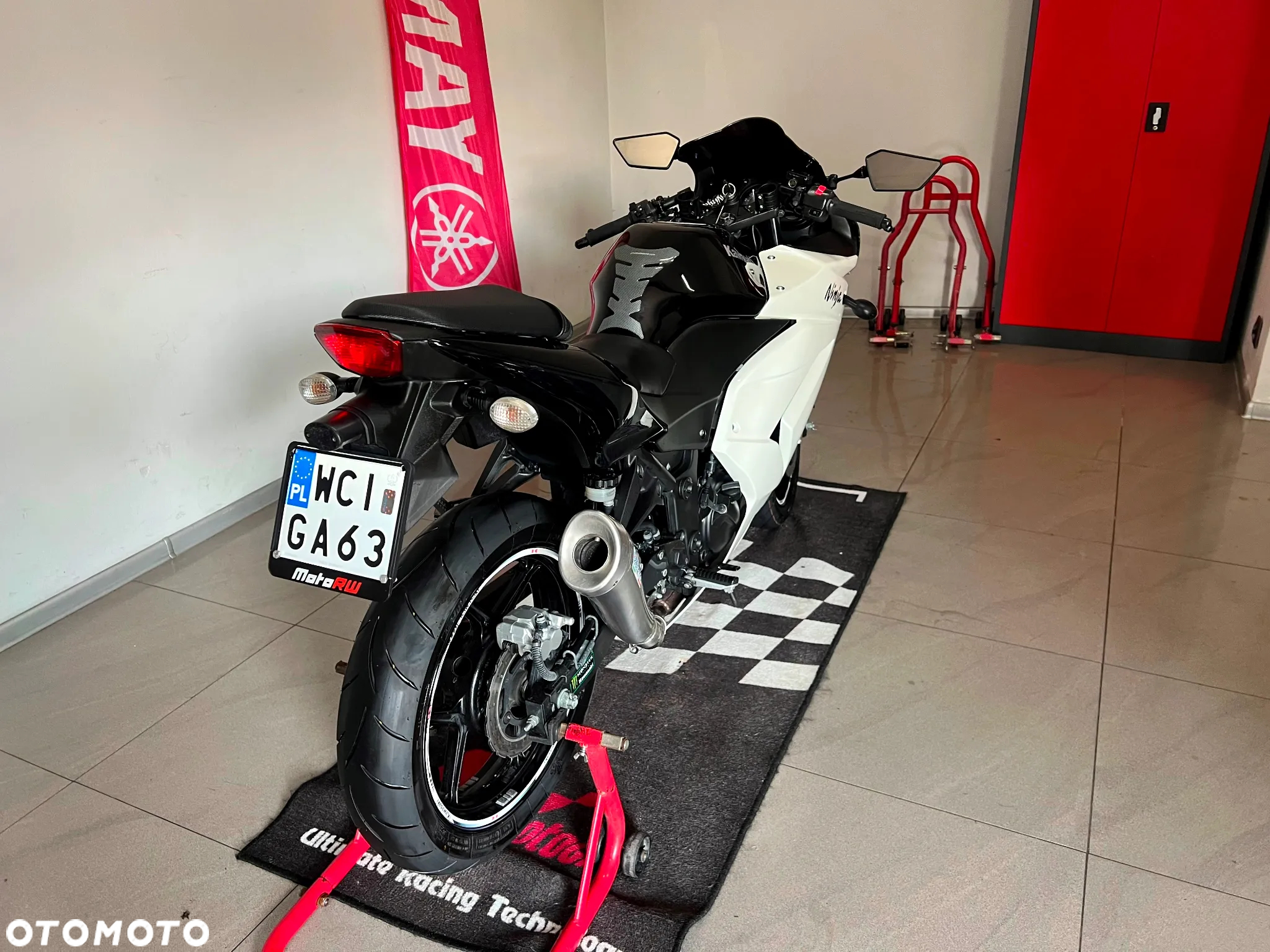 Kawasaki Ninja 250R - 15