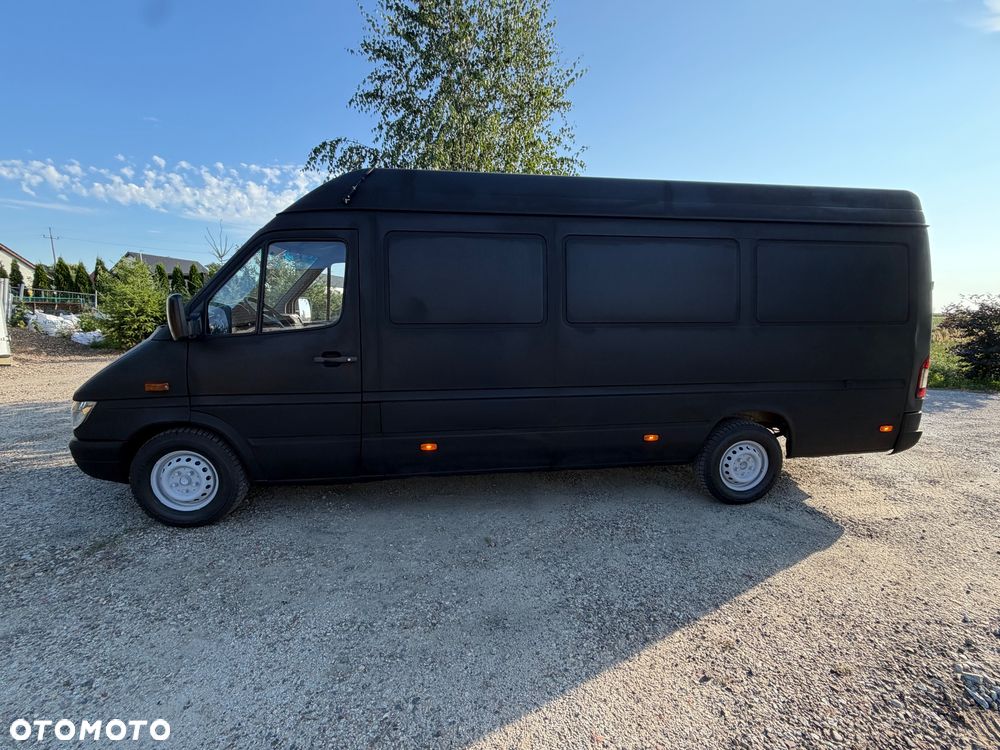 Mercedes-Benz Sprinter - 7