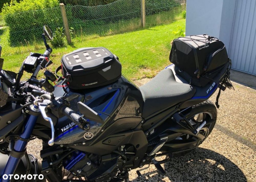 Yamaha FZ8 - 6