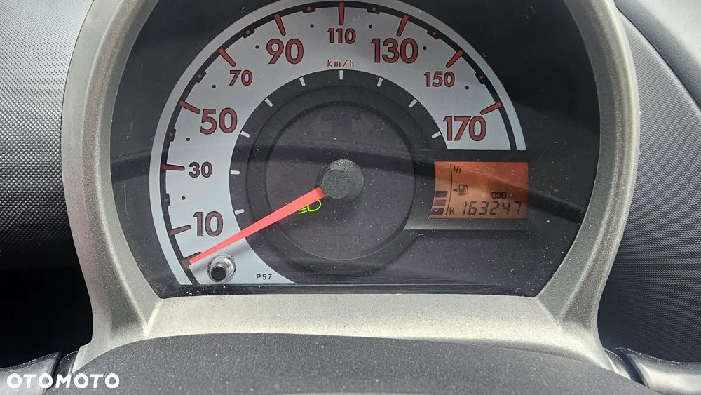 Peugeot 107 70 Filou - 11