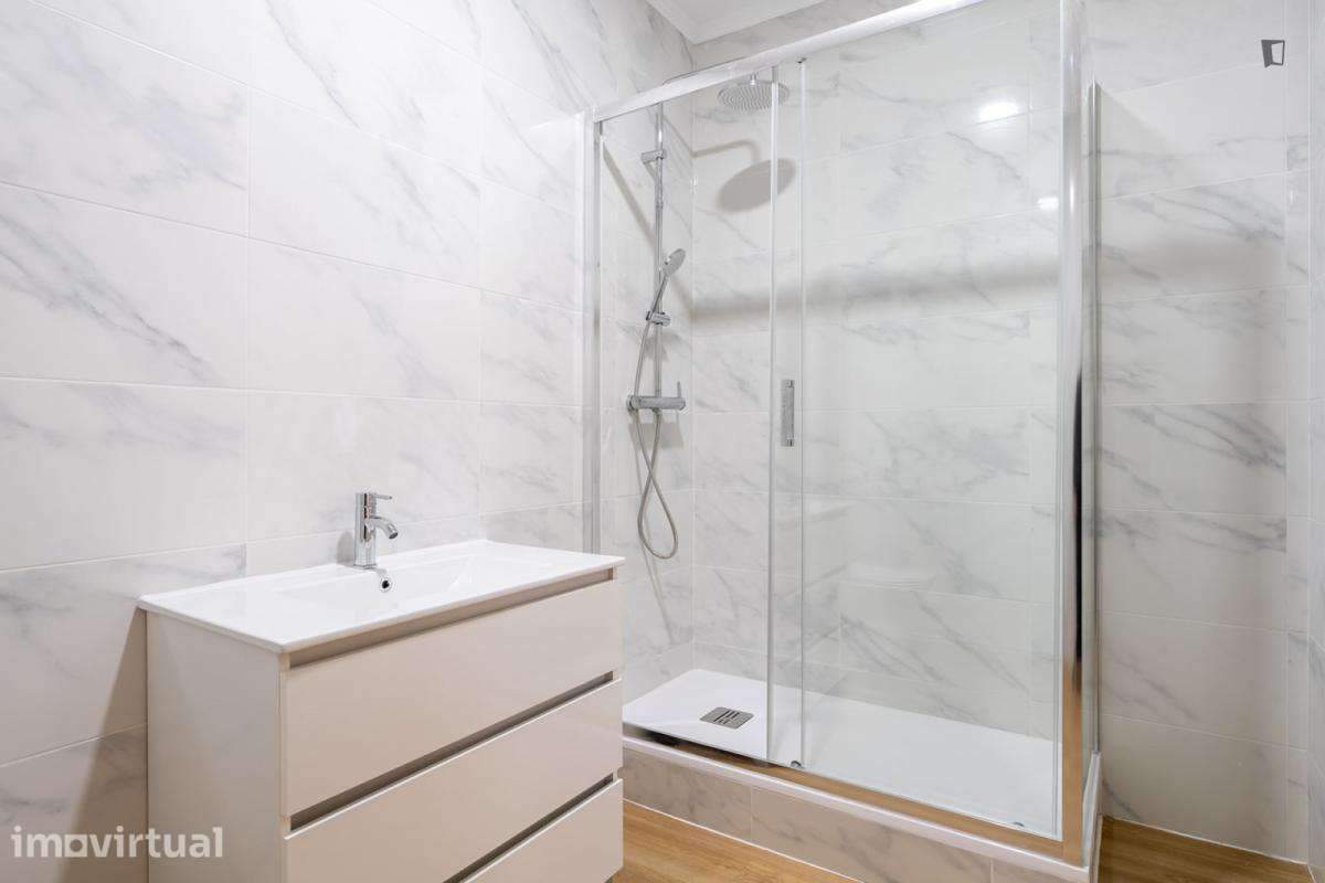 Quarto - localizado em Alcântara Lisbon - Grande imagem: 3/24