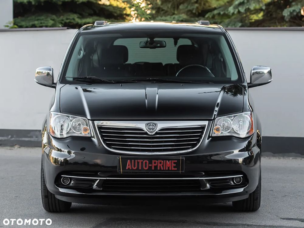 Lancia Voyager - 4