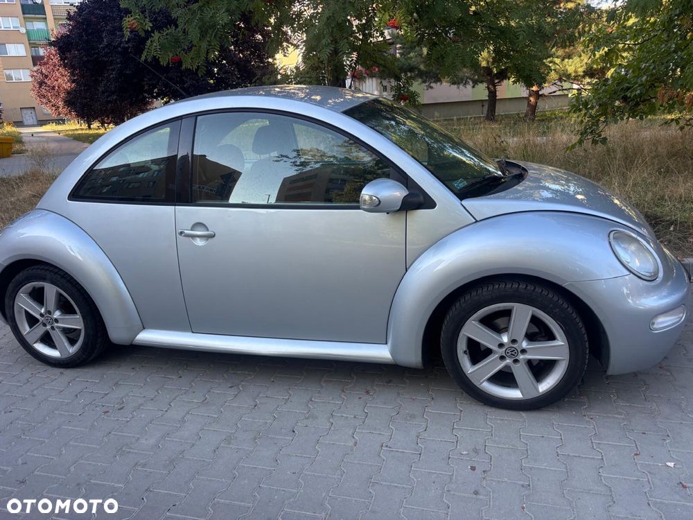 Volkswagen New Beetle - 3