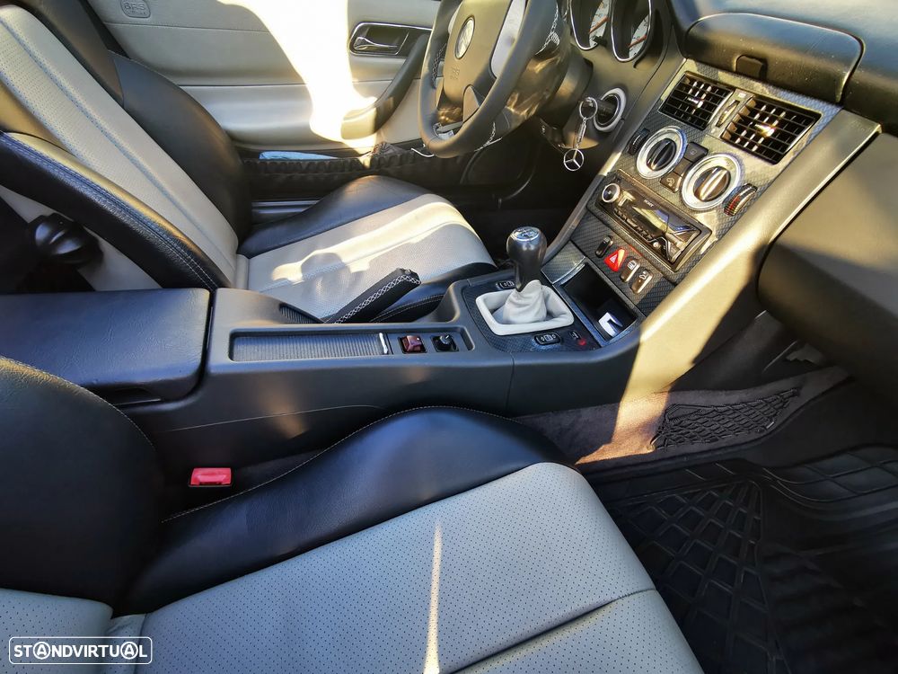 Mercedes-Benz SLK 200 Standard - 4