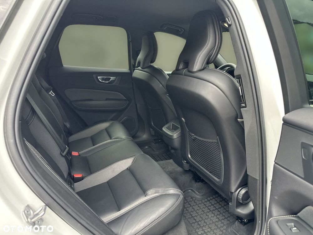 Volvo XC 60 B4 B Inscription - 11