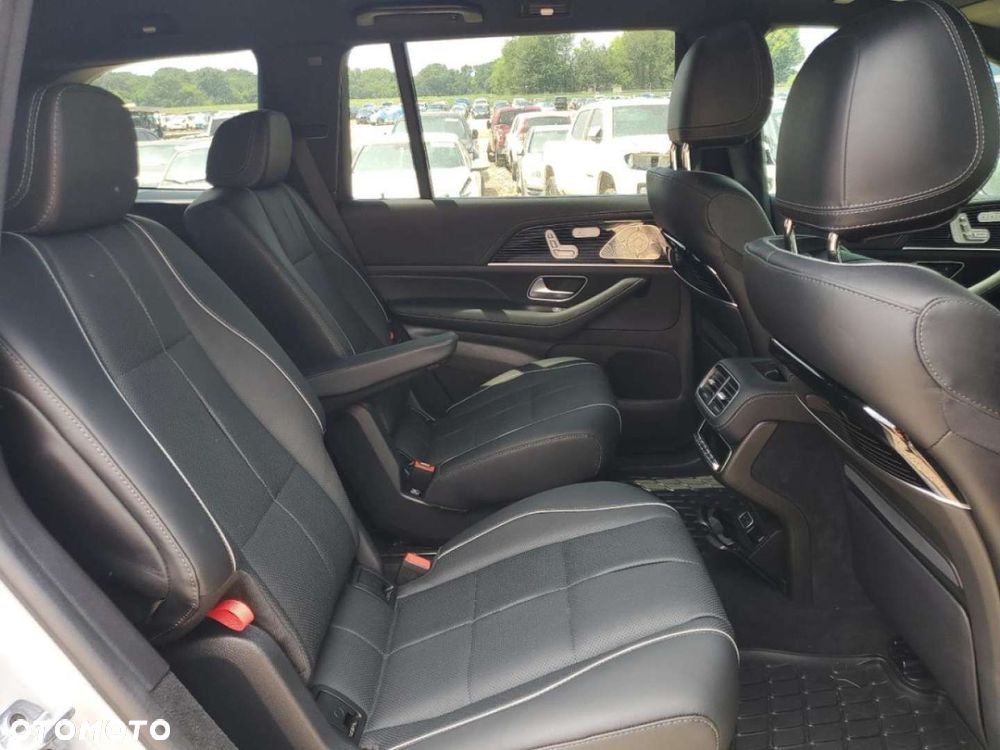 Mercedes-Benz GLS - 11