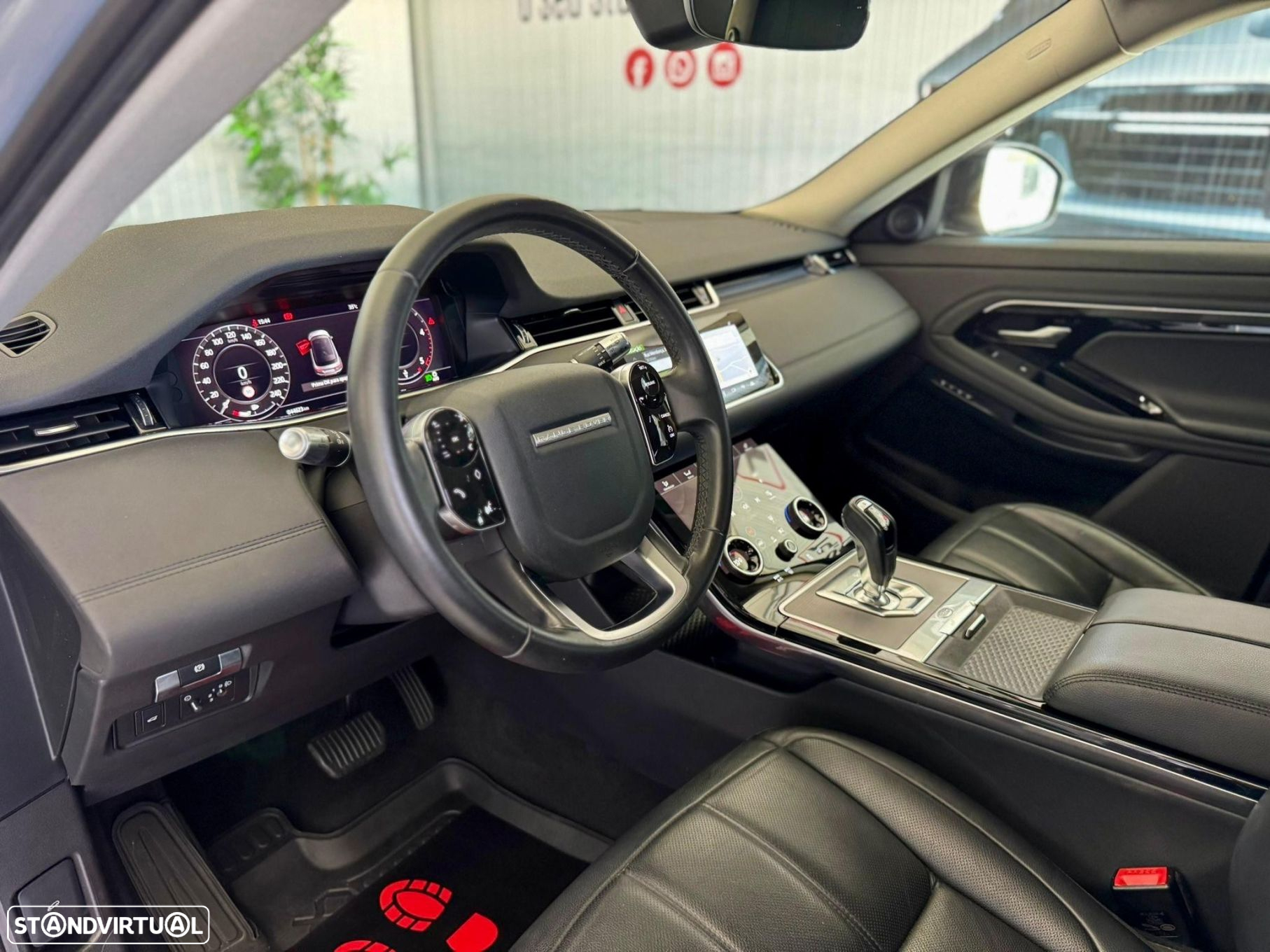 Land Rover Range Rover Evoque 2.0 D150 AWD S Auto - 9