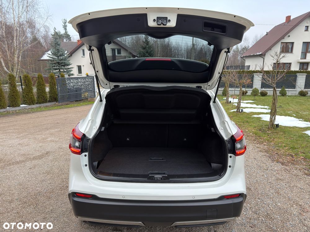 Nissan Qashqai 1.3 DIG-T N-Style DCT - 29