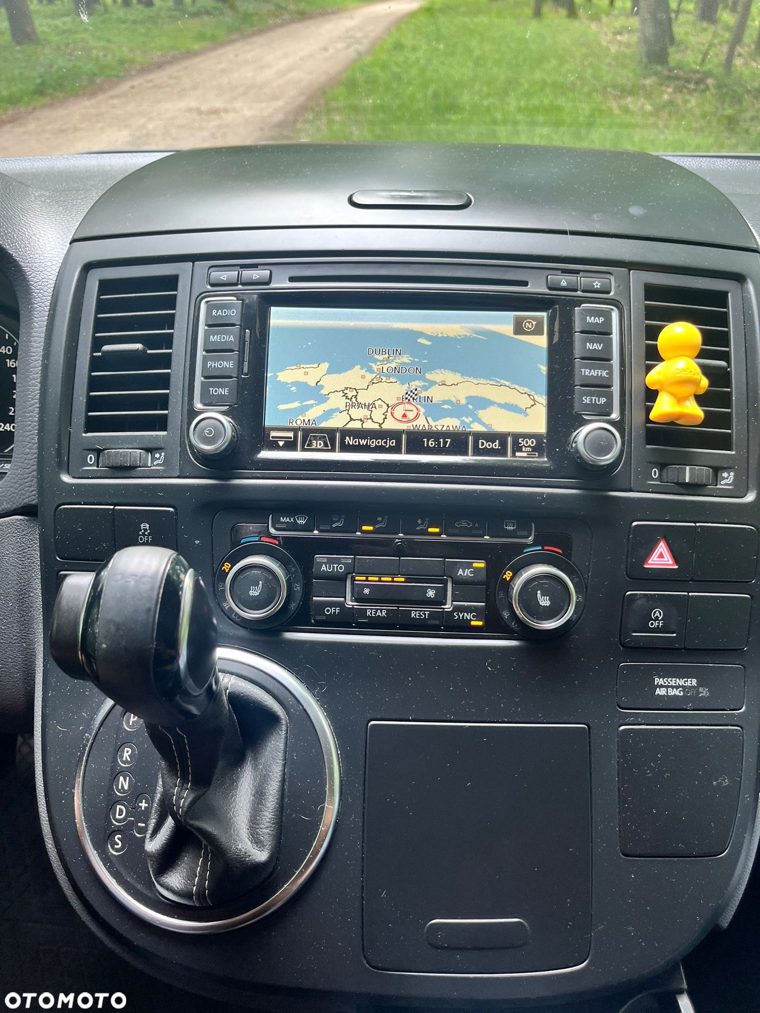 Volkswagen Multivan - 6