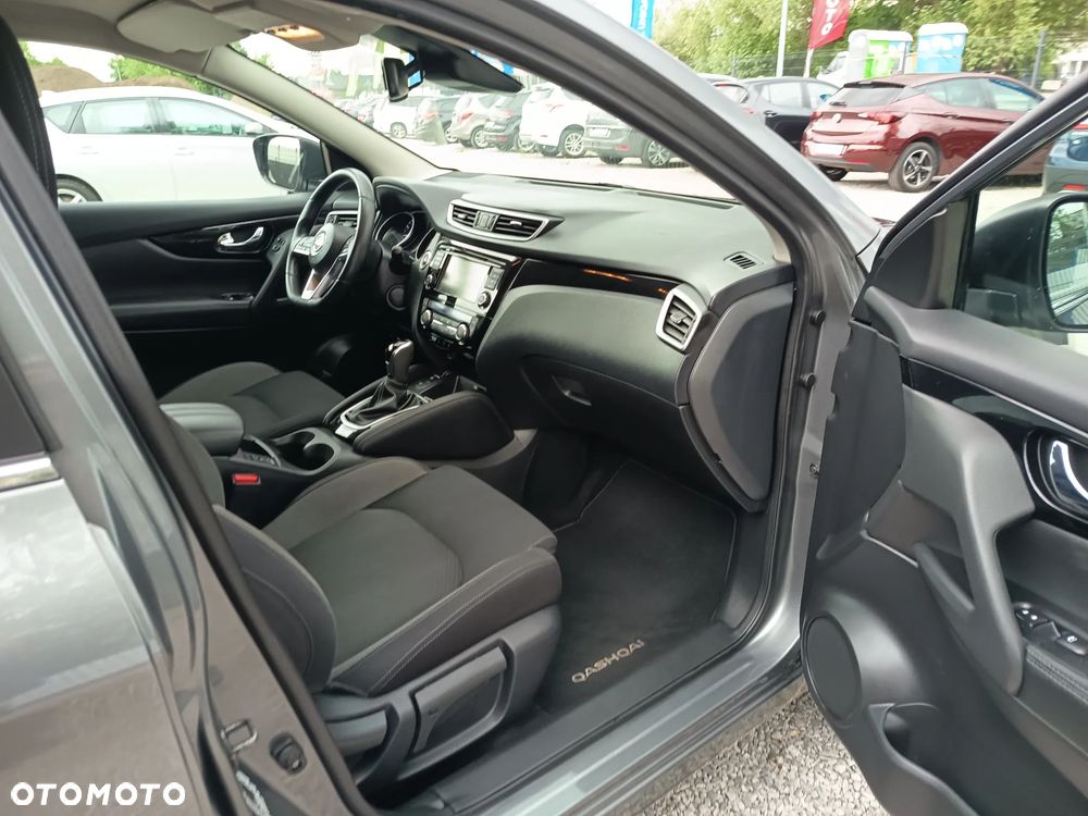 Nissan Qashqai 1.3 DIG-T DCT SHIRO - 35