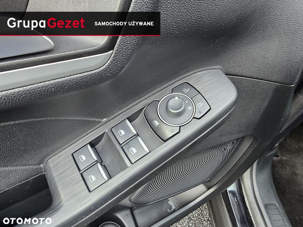 Ford Kuga - 12