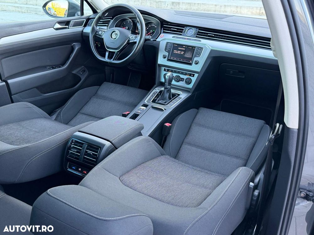 Volkswagen Passat 2.0 TDI SCR 4Motion DSG Comfortline - 3
