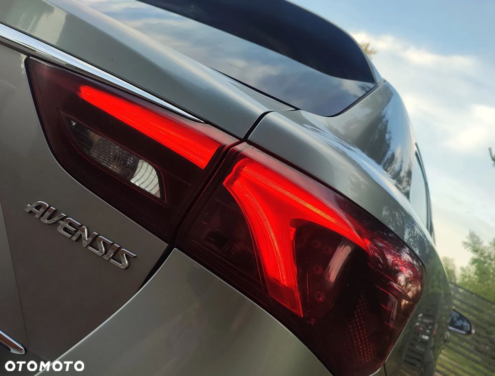 Toyota Avensis Touring Sports 1.8 Multidrive S Executive - 6