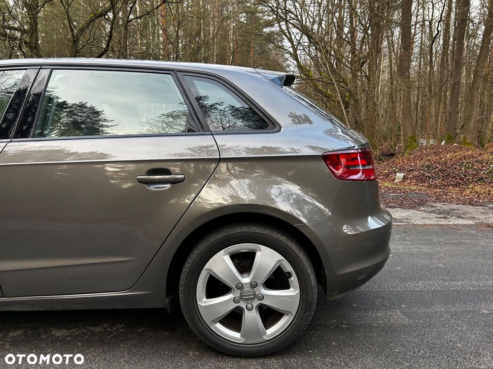 Audi A3 Sportback 1.6 TDI S tronic - 10