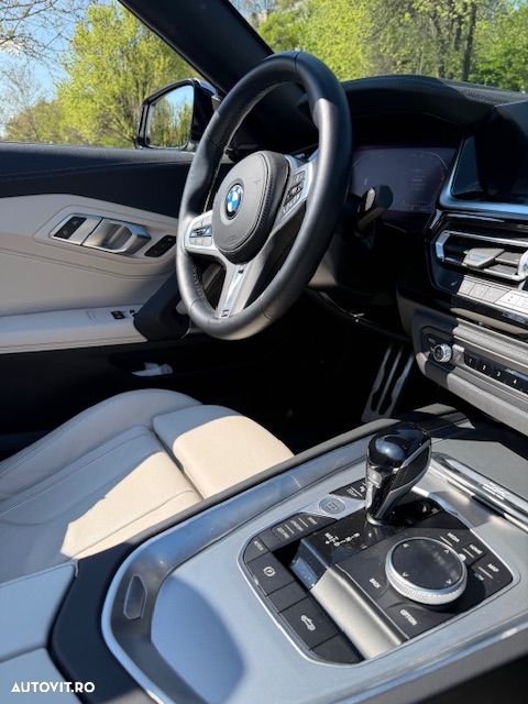 BMW Z4 sDrive30i AT - 15