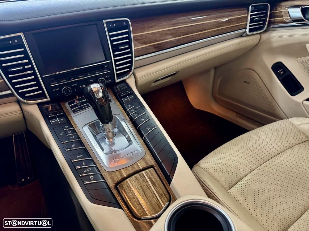 Porsche Panamera 4 S PDK - 20