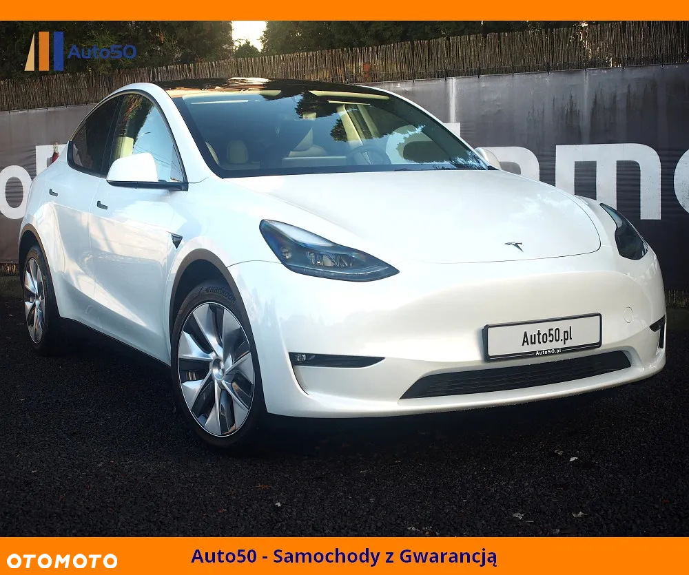 Tesla Y Long Range AWD - 4