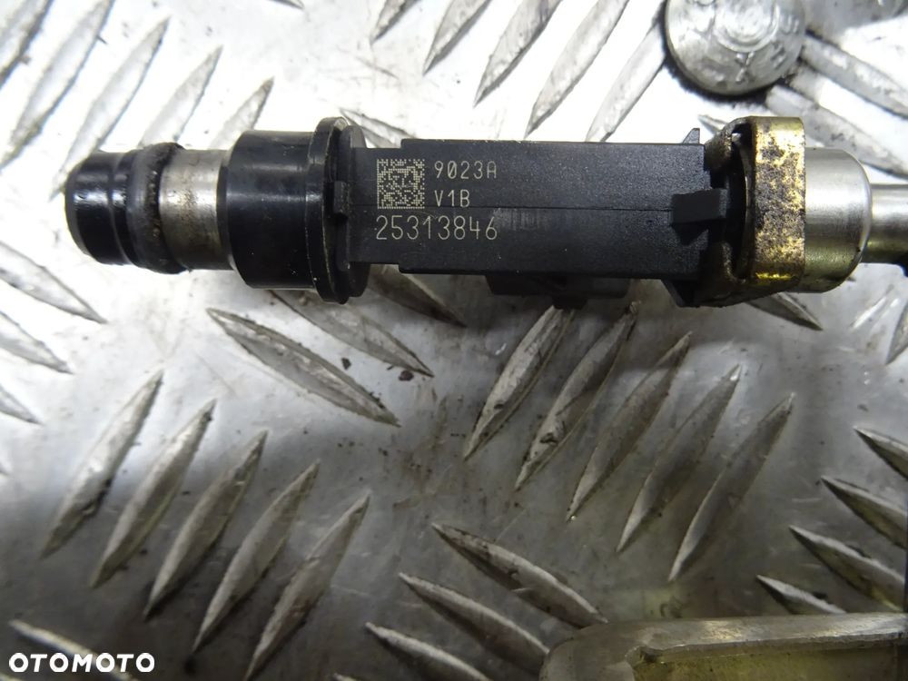 OPEL ZAFIRA A LIFT 1.6B LISTWA WTRYSKOWA 25313846 - 4