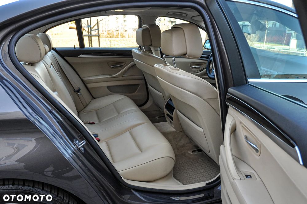 BMW Seria 5 - 12