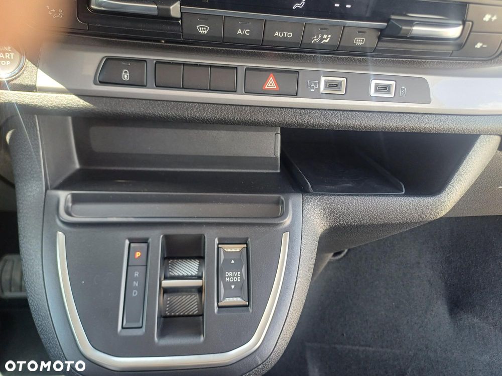 Toyota Proace Verso - 17