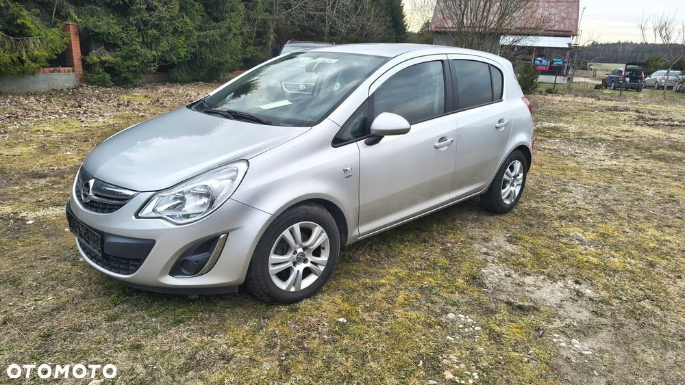 Opel Corsa 1.4 16V Satellite - 4