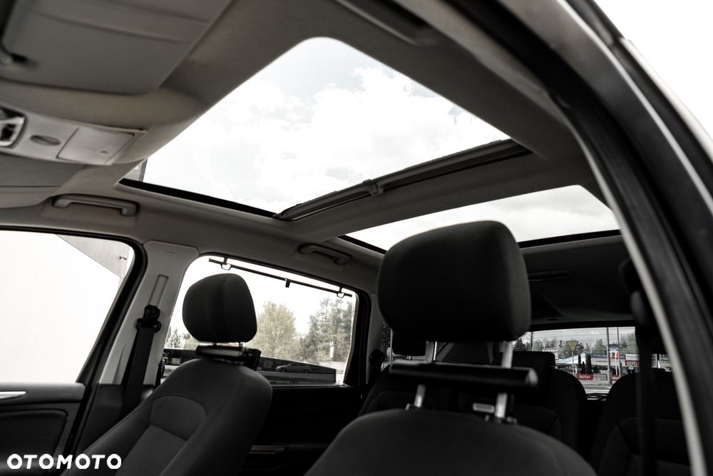 Ford S-Max 2.5 Titanium - 27