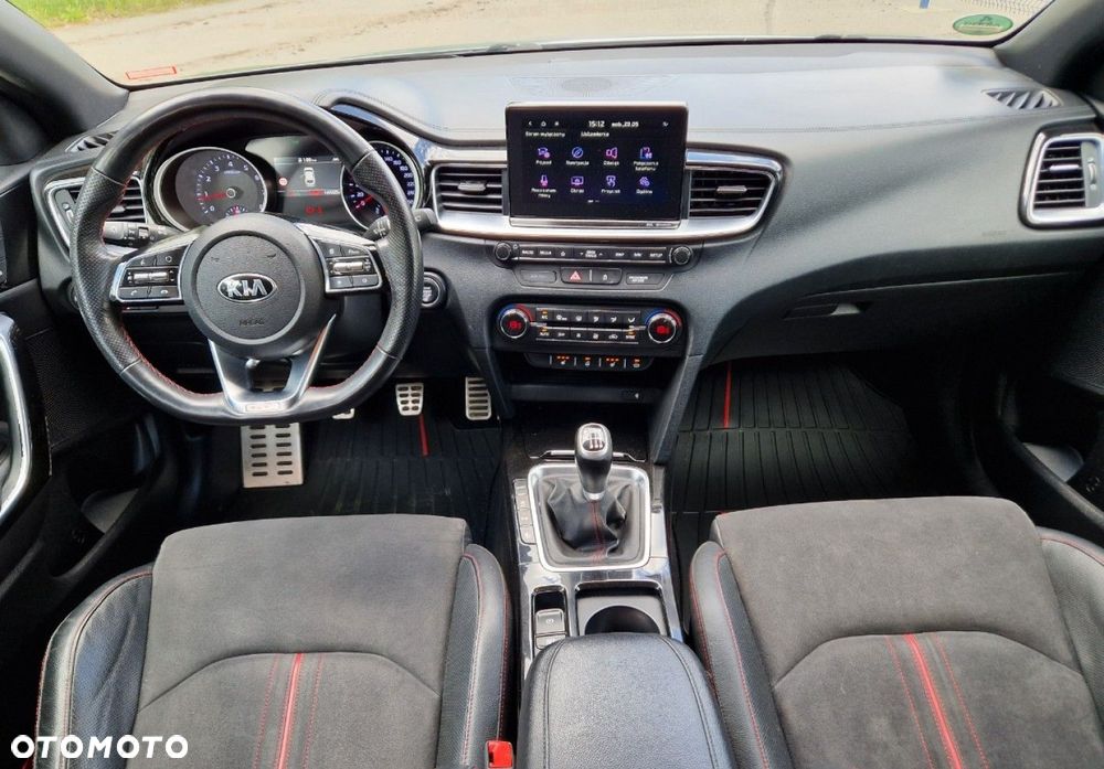Kia ProCeed 1.6 T-GDI GT - 29