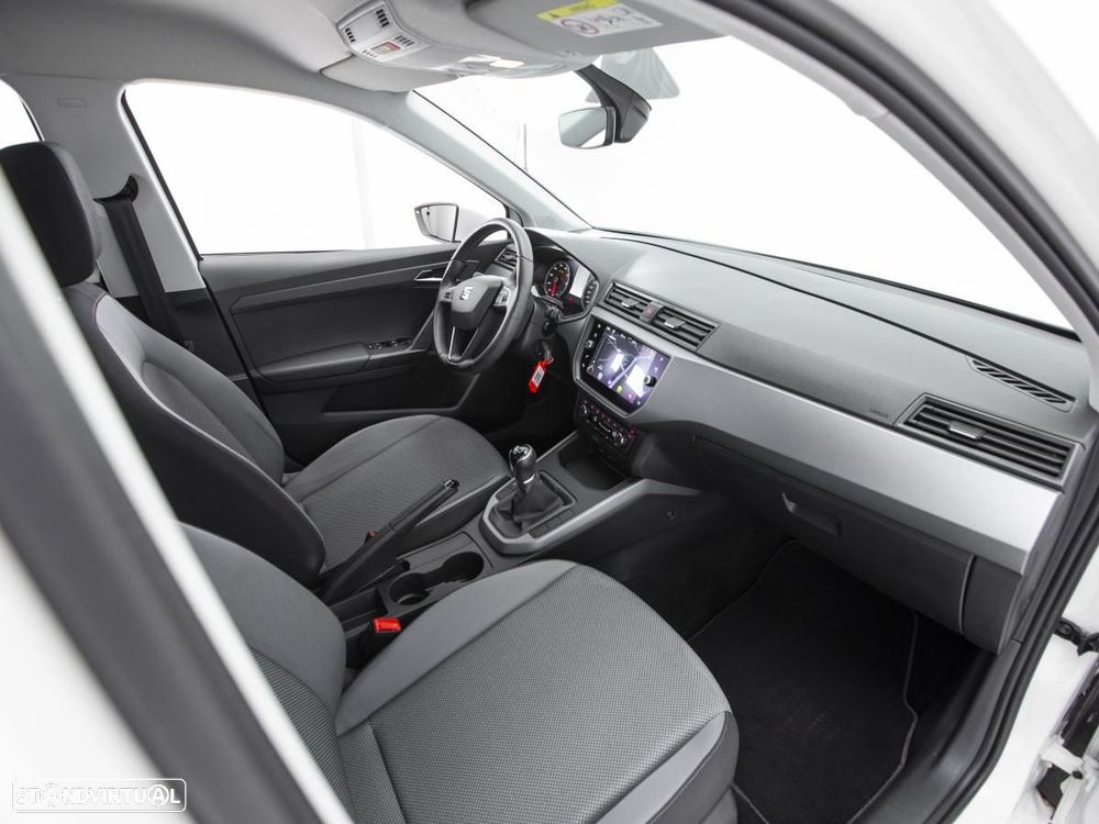 SEAT Arona - 13