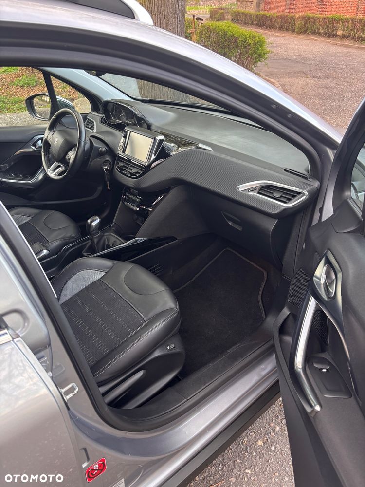 Peugeot 2008 1.2 VTi Allure - 16