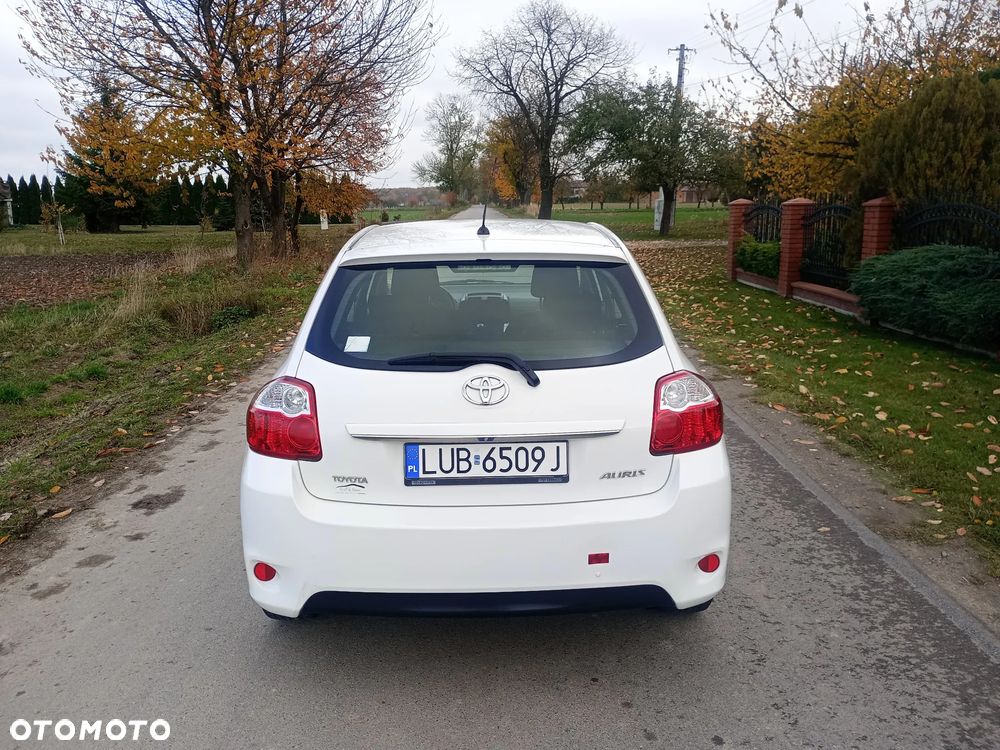 Toyota Auris - 17
