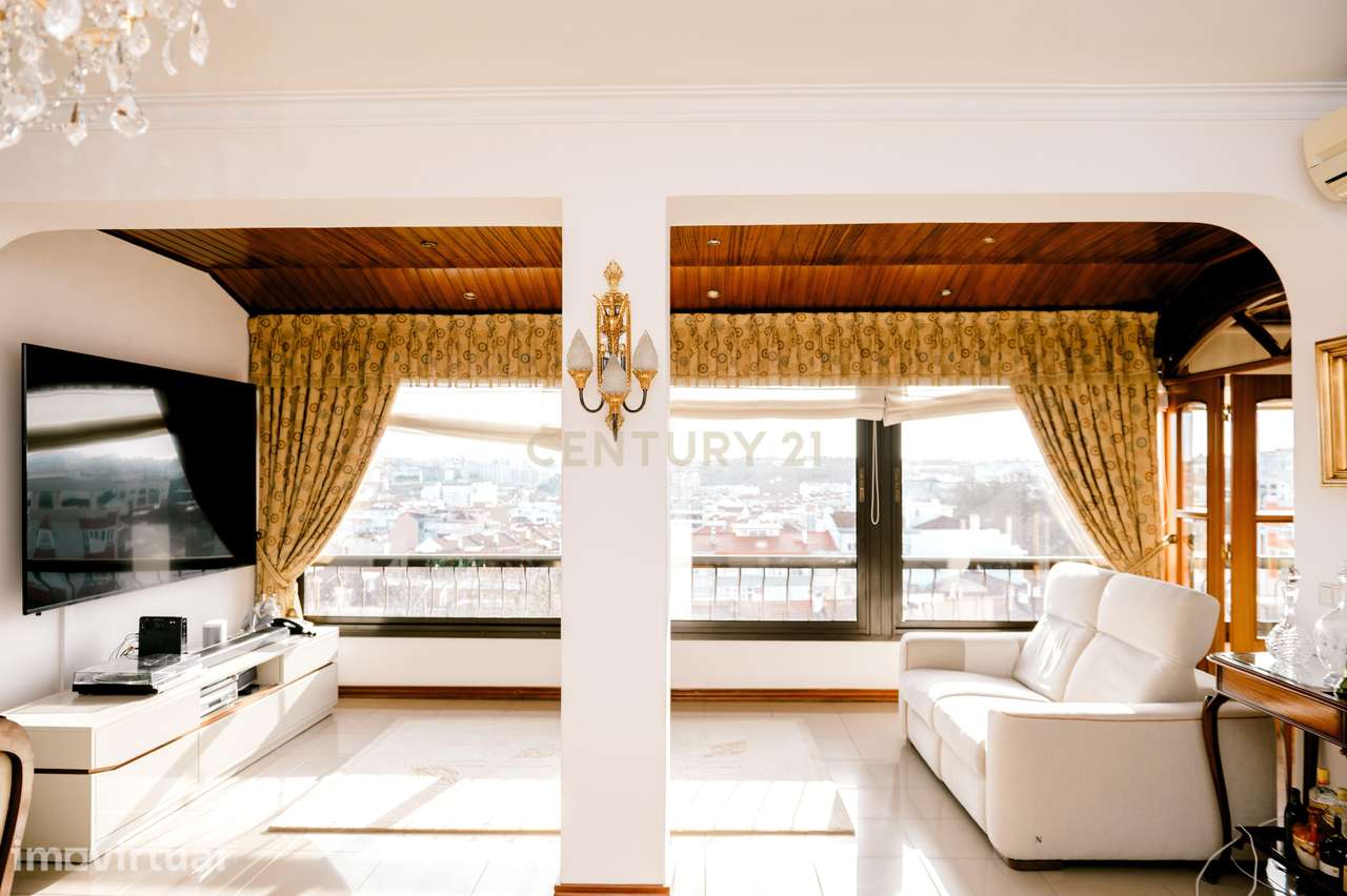 Penthouse Exclusiva T3+3 na Cova da Piedade | 240 m² | Vista Cidade & - Grande imagem: 4/37