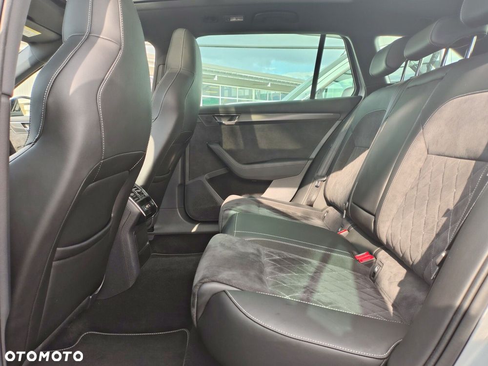 Skoda Superb 2.0 TDI SCR Sportline DSG - 30