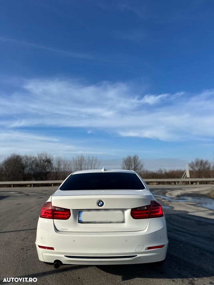BMW Seria 3 320d - 4