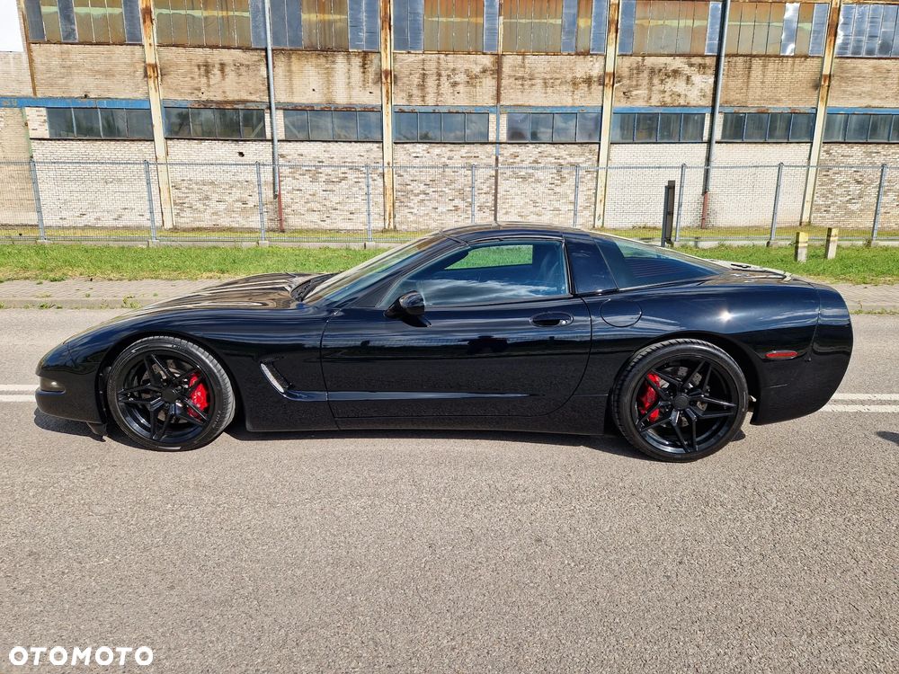 Chevrolet Corvette - 3