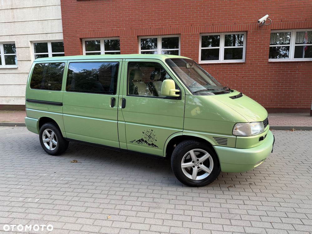 Volkswagen Multivan - 11